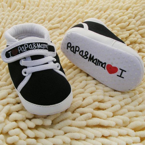 Tênis Love Mama e Papa Baby