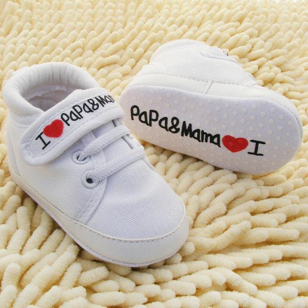 Tênis Love Mama e Papa Baby